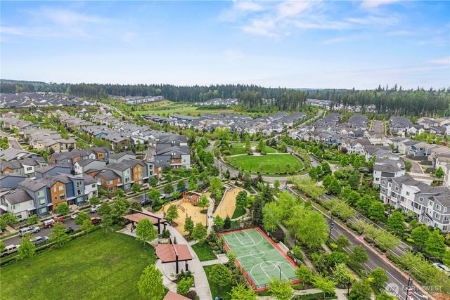 32879 Ten Trails Pkwy SE, Black Diamond, WA 98010