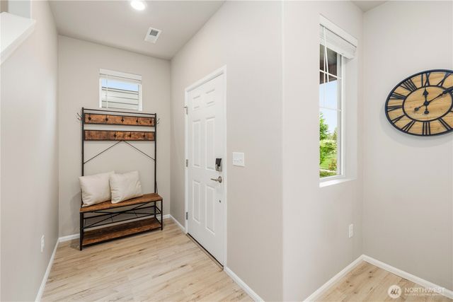 32879 Ten Trails Pkwy SE, Black Diamond, WA 98010