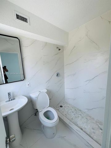 8454 NW 4th Ave 8454, Miami, FL 33150
