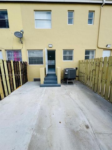 8454 NW 4th Ave 8454, Miami, FL 33150