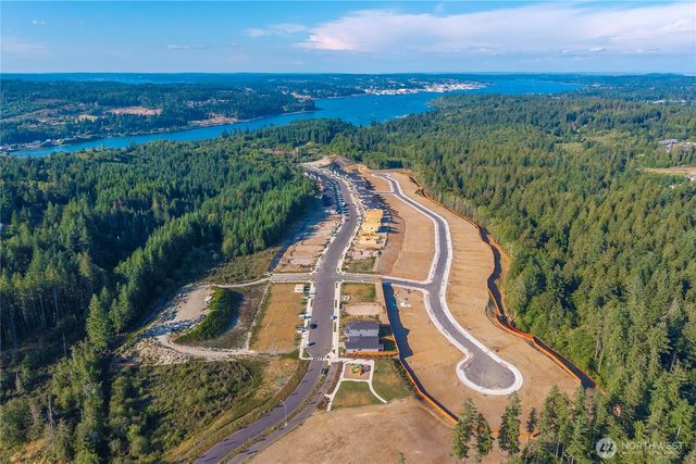 3951 Flat Top Drive, Bremerton, WA 98312