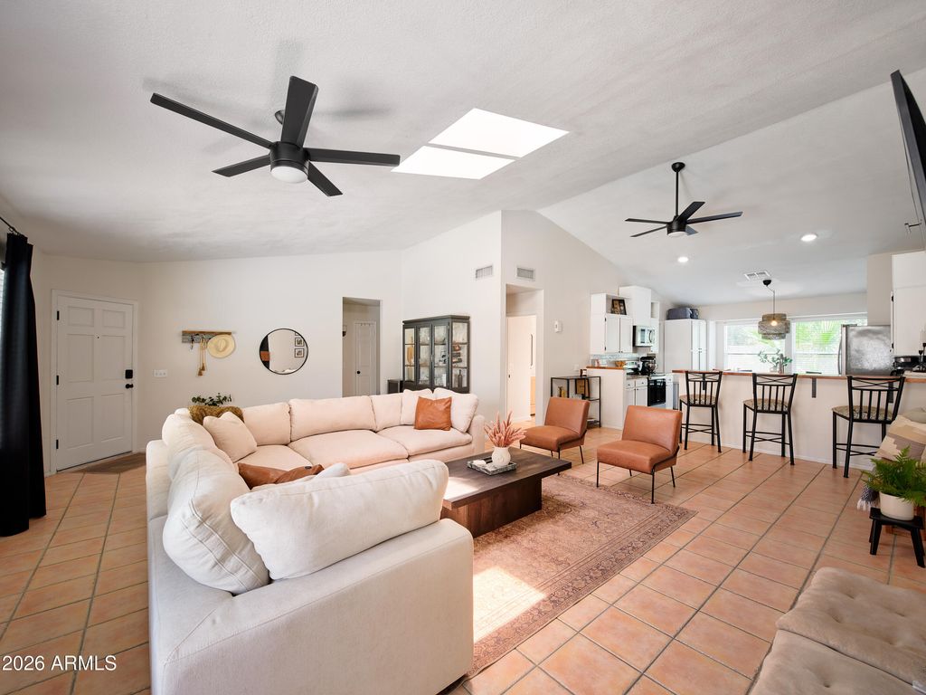 6420 E PARADISE Lane, Scottsdale, AZ 85254 — photo 3