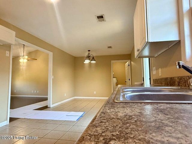 108 Andrea Ct, Bardstown, KY 40004