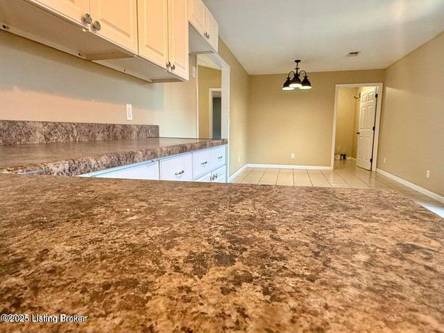 108 Andrea Ct, Bardstown, KY 40004