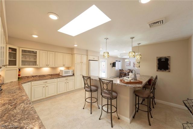 9735 Deerfield Place, Kirtland, OH 44094