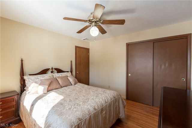 9735 Deerfield Place, Kirtland, OH 44094