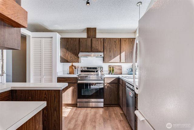 739 SW 298TH Place, Federal Way, WA 98023