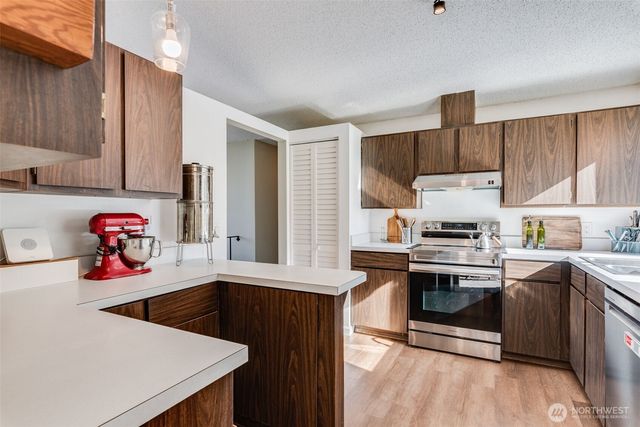 739 SW 298TH Place, Federal Way, WA 98023