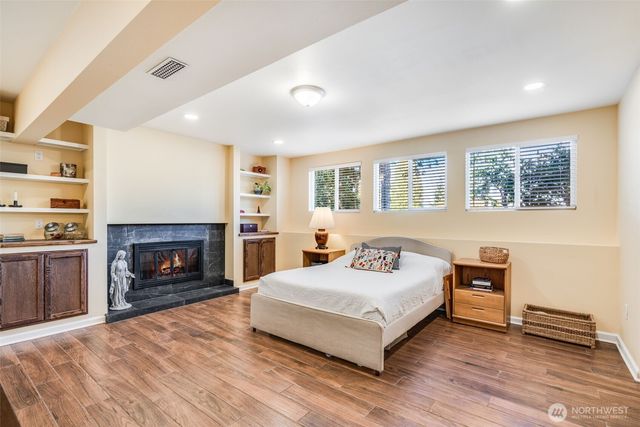 739 SW 298TH Place, Federal Way, WA 98023