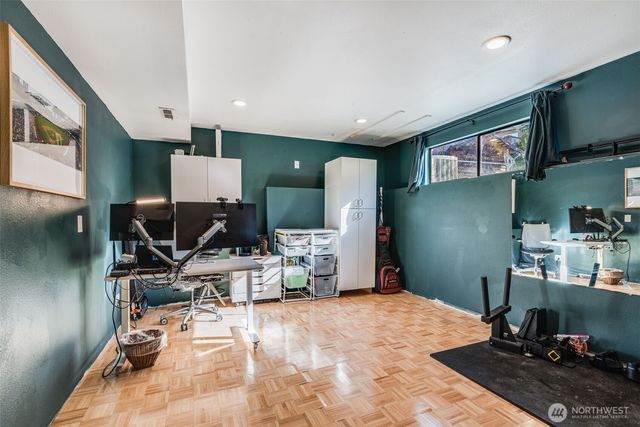 739 SW 298TH Place, Federal Way, WA 98023