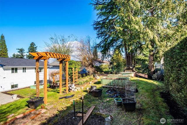 739 SW 298TH Place, Federal Way, WA 98023