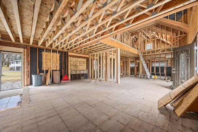 7680 Wolf Road, Burr Ridge, IL 60527