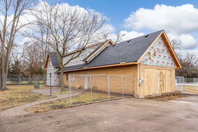 7680 Wolf Road, Burr Ridge, IL 60527