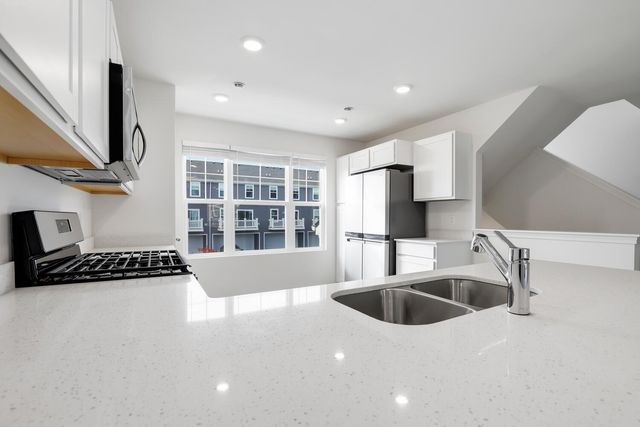 8746 Clover Lane, St. John, IN 46373