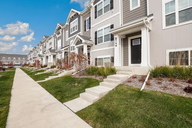 8746 Clover Lane, St. John, IN 46373