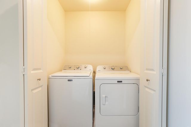 8746 Clover Lane, St. John, IN 46373