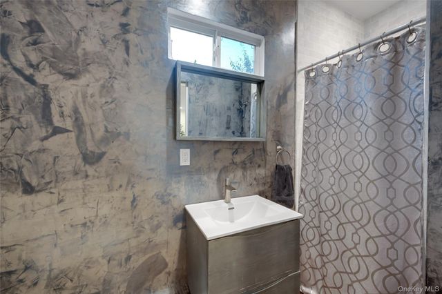 177 Church Street, White Plains, NY 10601