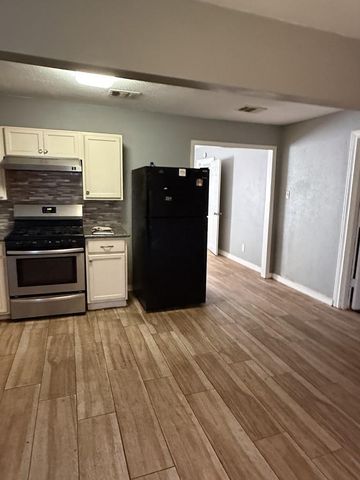 5115 Balkin Street, Houston, TX 77021