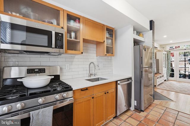 19 SNOWS CT NW, Washington, DC 20037