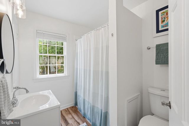 19 SNOWS CT NW, Washington, DC 20037