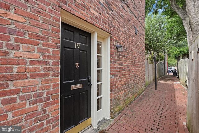 19 SNOWS CT NW, Washington, DC 20037