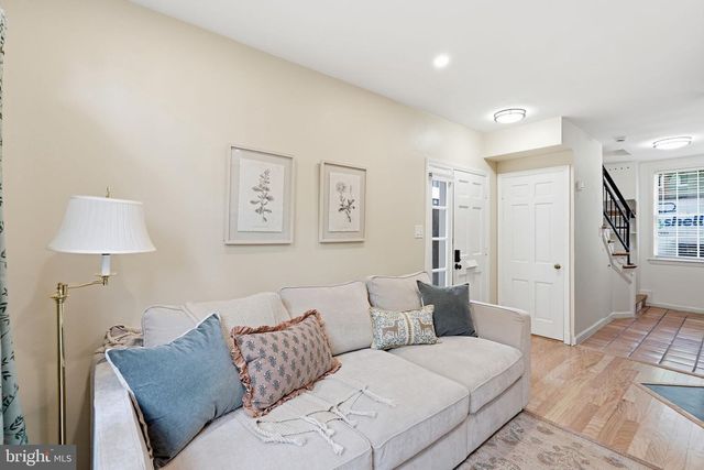 19 SNOWS CT NW, Washington, DC 20037
