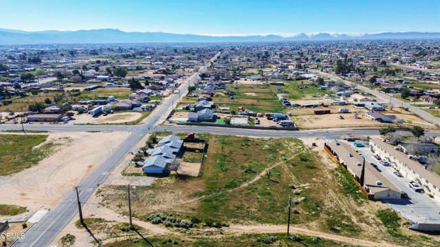 16670 Sequoia Street, Hesperia, CA 92345