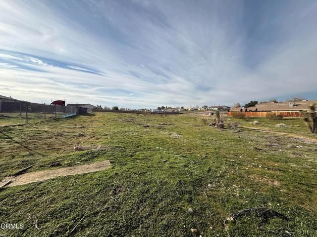 16670 Sequoia Street, Hesperia, CA 92345