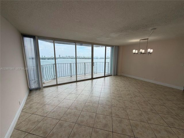 7601 E Treasure Drive 2007, North Bay Village, FL 33141