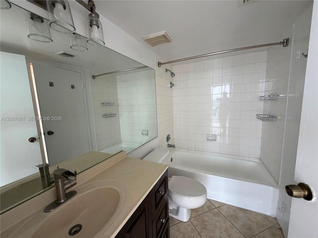 7601 E Treasure Drive 2007, North Bay Village, FL 33141