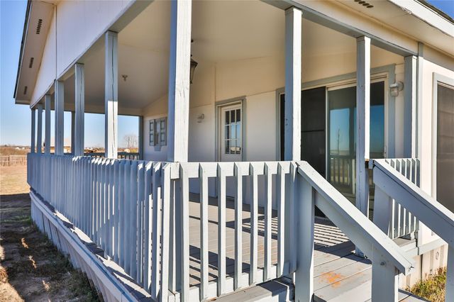 172 Kid Ranch LN, San Marcos, TX 78666