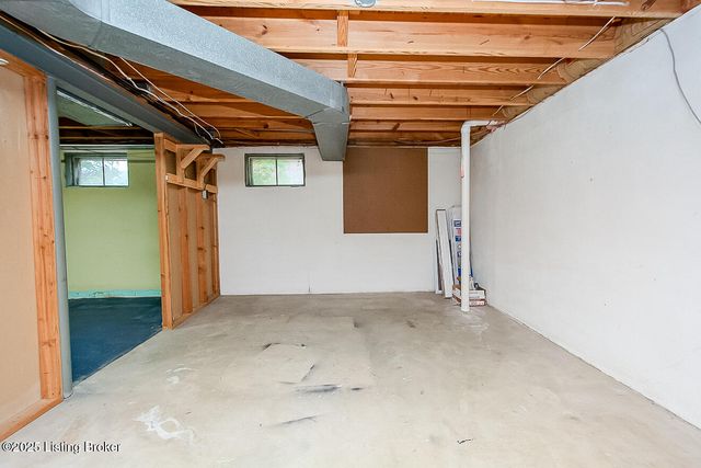 2209 Old Hickory Rd, Louisville, KY 40299