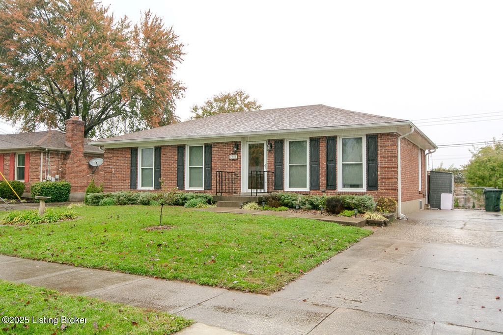 2209 Old Hickory Rd, Louisville, KY 40299