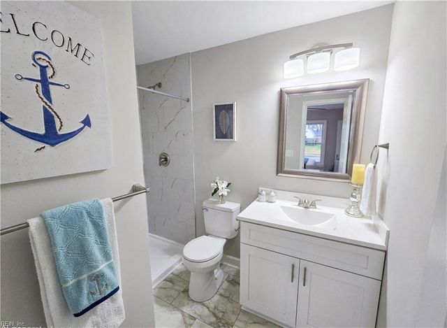 47 Santa Barbara DR, Hampton, VA 23666