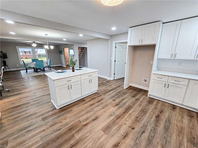 47 Santa Barbara DR, Hampton, VA 23666