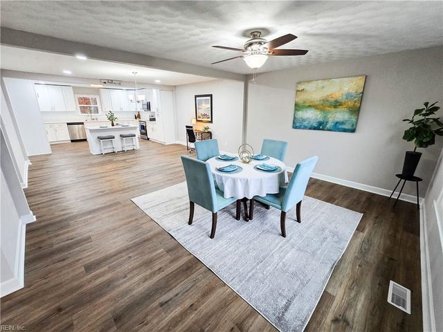 47 Santa Barbara DR, Hampton, VA 23666