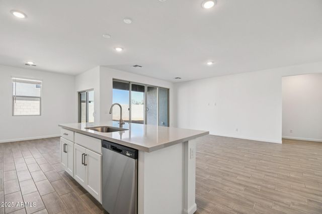 47164 W MELLEN Lane, Maricopa, AZ 85139