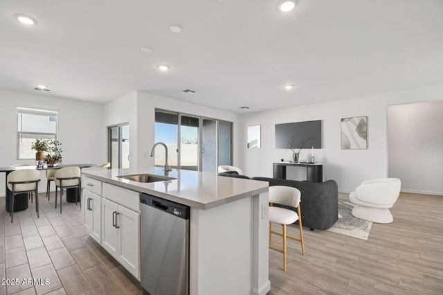 47164 W MELLEN Lane, Maricopa, AZ 85139