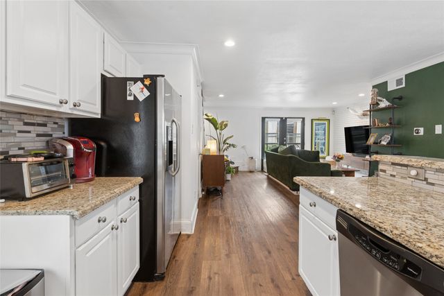 10109 Regal Park Lane 111, Dallas, TX 75230