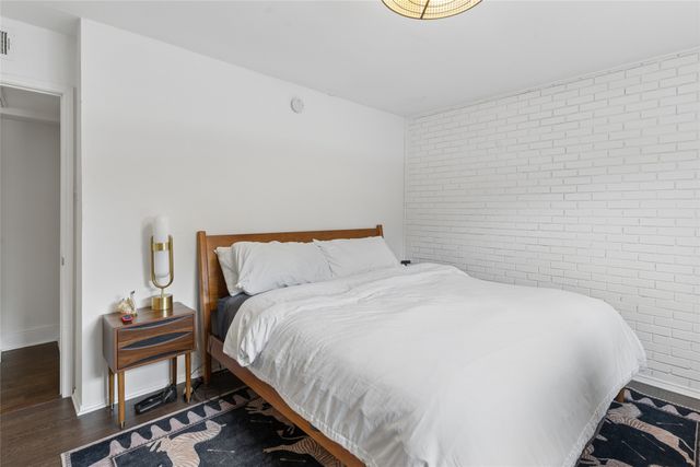 10109 Regal Park Lane 111, Dallas, TX 75230