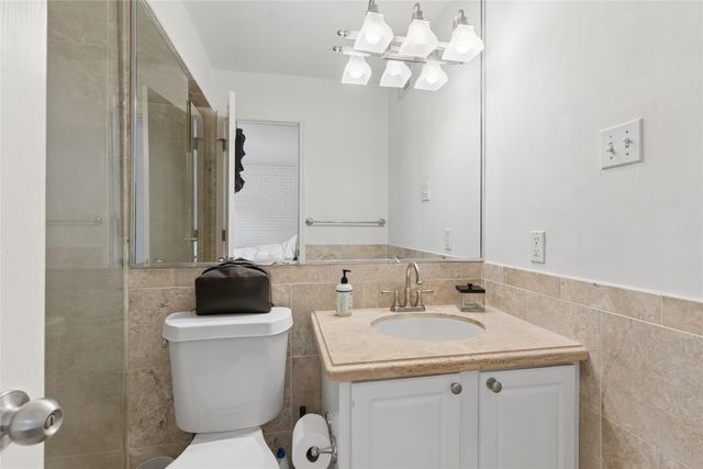 10109 Regal Park Lane 111, Dallas, TX 75230