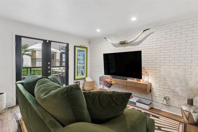 10109 Regal Park Lane 111, Dallas, TX 75230