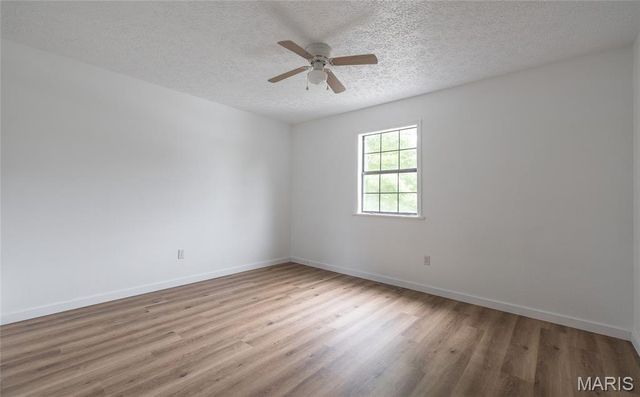 15735 Talon Lane, St Robert, MO 65584