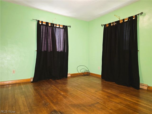 3839 Valacamp SE, Warren, OH 44484