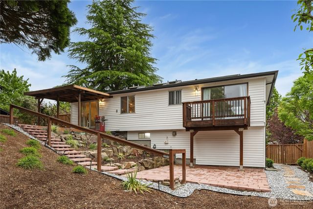 11212 NE 145th Street, Kirkland, WA 98034
