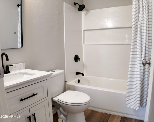 9120 N 68TH Drive, Peoria, AZ 85345