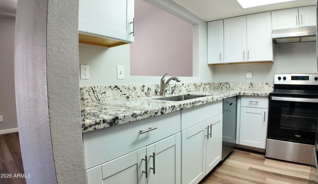 9120 N 68TH Drive, Peoria, AZ 85345