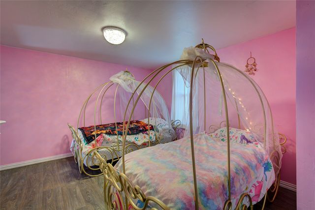 195 N Wood Street, Emory, TX 75440