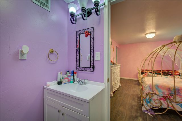 195 N Wood Street, Emory, TX 75440