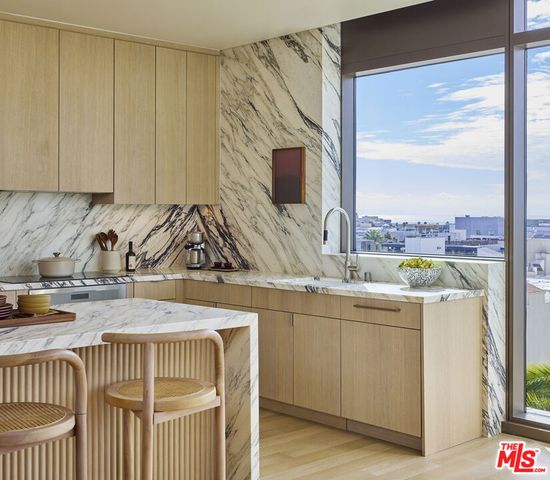 700 Broadway PH 822, Santa Monica, CA 90401